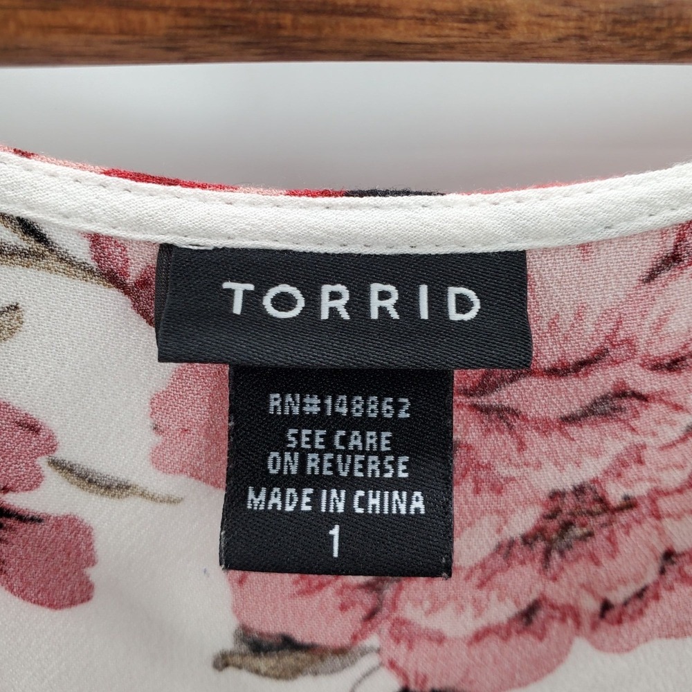 Torrid White Floral Crisscross Neck 3/4 Bell Sleeve Blouse Womens 1X Romantic - Picture 8 of 13